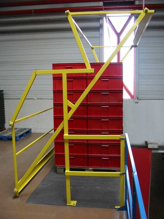 Barrière écluse pour la sécurité de la marchandise et des personnes - produit présenté par PRO STOCKAGE & LOGISTIQUE