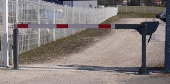  Barrière levante pour accès véhicule | Barrière à vérin de compensation SEMCO - SEMCO