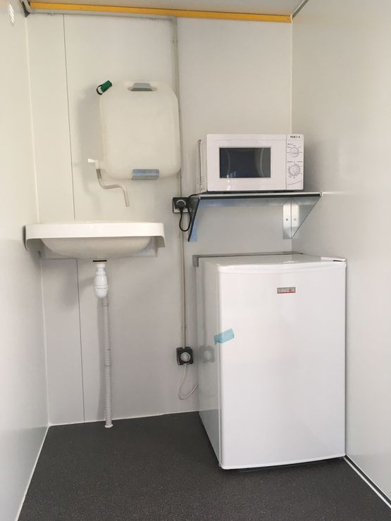 Base vie 4 à 6 personnes - Modulaire Sebach en location | SEBACH - Bungalows et bâtiments préfabriqués
