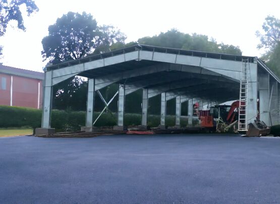 BÂTIMENT GALVANISÉ IMPLANTATION ZONE VENTEUSE (JUSQU&#039;À 192KM/H) - 430M² - 8,90X48X5M - produit présenté par BATIMENTSMOINSCHERS.COM/ C2I COMMERCE SARL