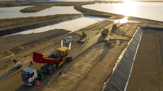 Béton compacté avec liant hydraulique décarboné | Rolltec bicouche - LAFARGE HOLCIM CIMENTS