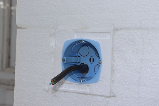 Bloc de montage électrique pour encastrement en ITE | ISODEP011 - produit présenté par  ITE-SHOP