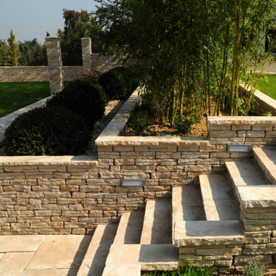 Bloc mur Hadrien | Béton - produit présenté par FABEMI