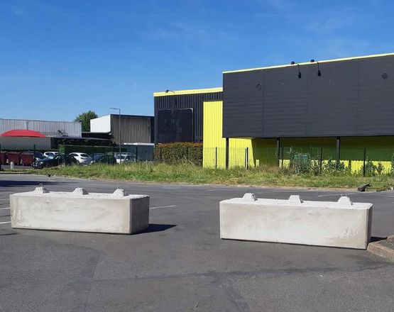  Blocs béton pour sécurisation des voies | VPSITEX  - Bordure de voirie