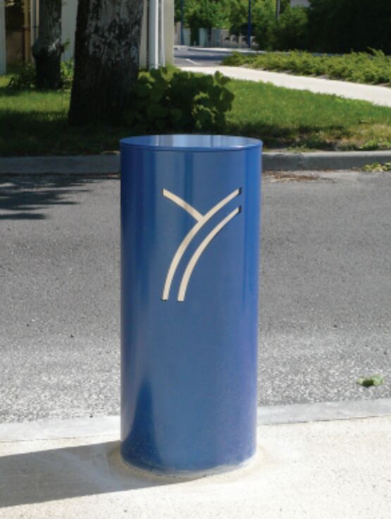  Borne de voirie | Borne Vallon en acier avec finition inox contrastée - SEMCO