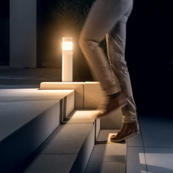 Borne lumineuse LED avec détecteur de mouvement | theLeda D - THEBEN