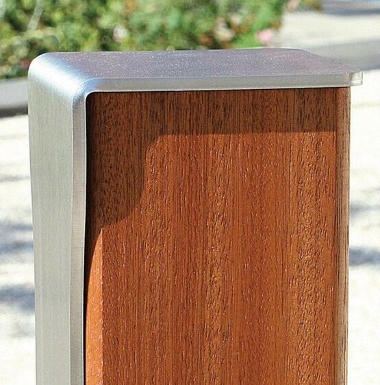  Bornes carrées fixes ou amovibles en bois et inox | Novéo - Borne et potelet