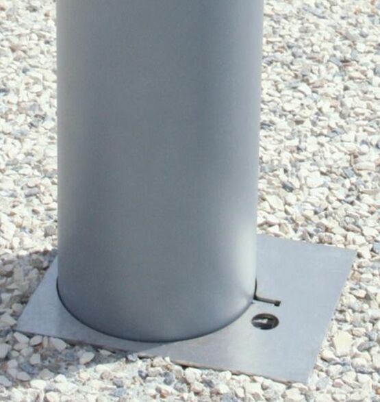 Bornes et potelets en acier thermolaqué | Tiby - produit présenté par UNIVERS & CITÉ