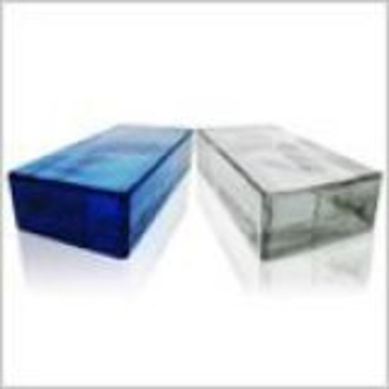 Brique de verre compacte pour création de parois en intérieur | Vetropieno - produit présenté par SEVES GLASSBLOCK
