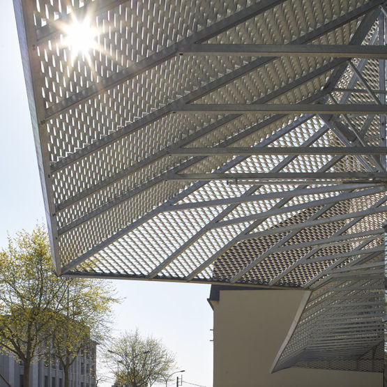 Brise soleil en métal déployé  | Brise soleil FS+ métal Déployé