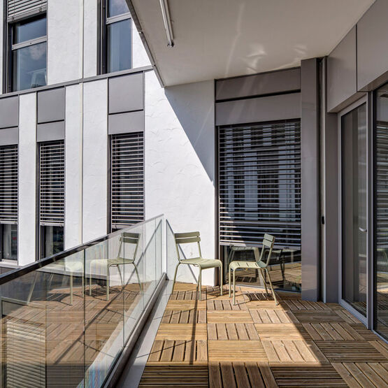 Brise-soleil orientable historique de Griesser | Solomatic  - produit présenté par GRIESSER