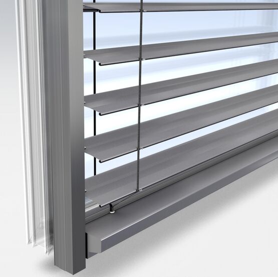 Brise-soleil orientable métallique à lamelles reliées | MV 90 
