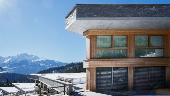  Brise-soleil orientable métallique à lamelles reliées | MV 90  - SCHENKER STORES