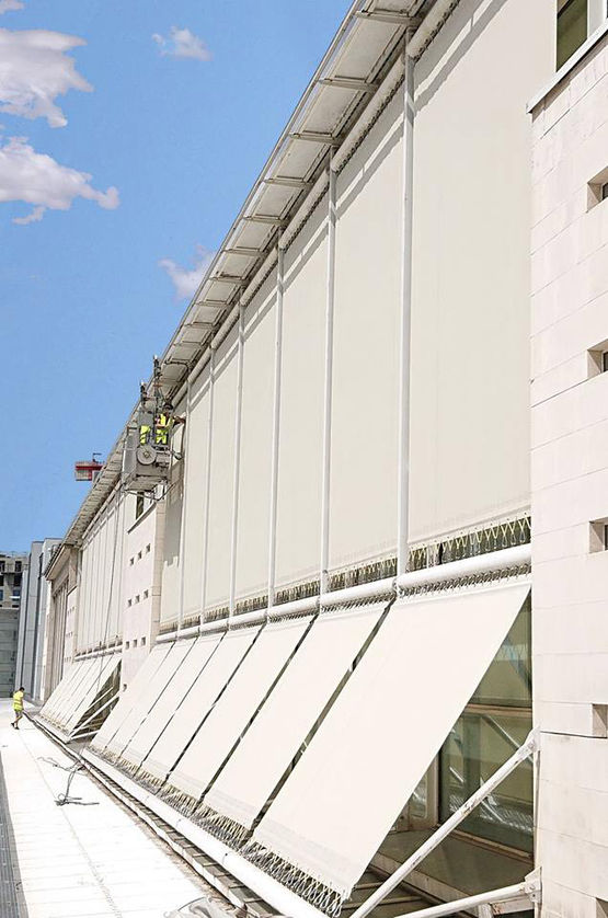  Brises-soleil sur-mesure – Protection solaire | SOFAREB - SOFAREB