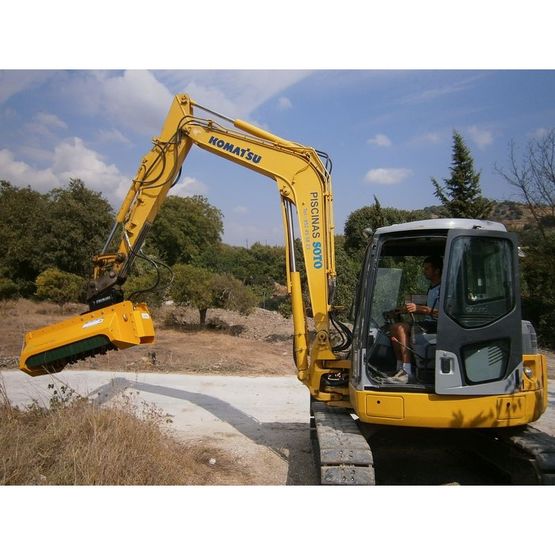 Broyeur 1300 mm pour pelles et tractopelles de 6T à 10T série lourde renforcée | DB35 - produit présenté par FRANCE COMPACT