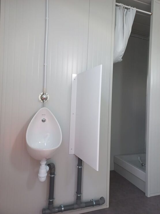 Bungalow sanitaire modulaire d&#039;occasion S1 - 7,35 m²  | Solfab - produit présenté par DELTAMOD
