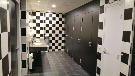 Cabine WC, douche et vestiaires | PRIMO F - produit présenté par SOCIÉTÉ SCHWEYER