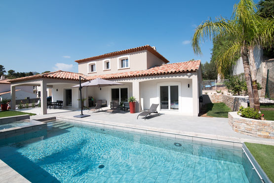  Cadre en béton blanc lisse prêt à peindre pour façades contemporaines | Gamme DÉCOR  - Lucarnes, encadrements, linteaux, appuis préfabriqués