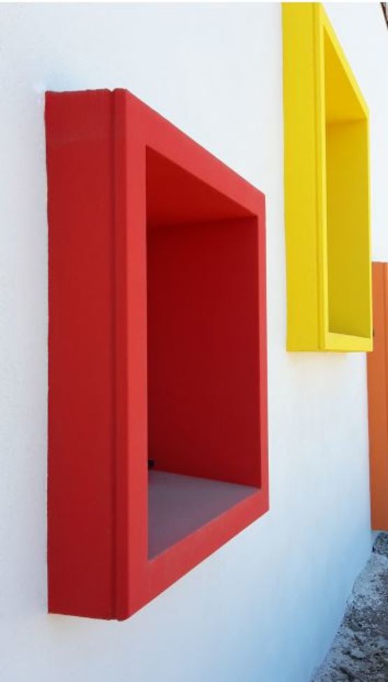 Cadre en béton blanc lisse prêt à peindre pour façades contemporaines | Gamme ÉVASION  - produit présenté par COMPOBAIE SOLUTIONS