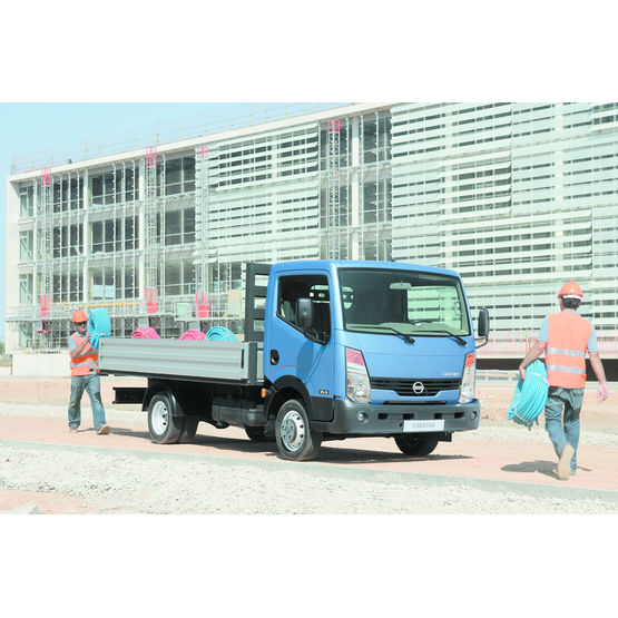 Camion de transport 2 véhicules de chantier