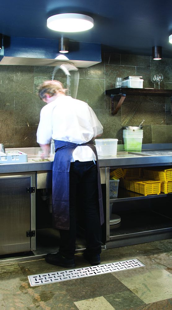  Caniveaux et siphons « CANOX » pour cuisine | BLÜCHER®  - BLÜCHER