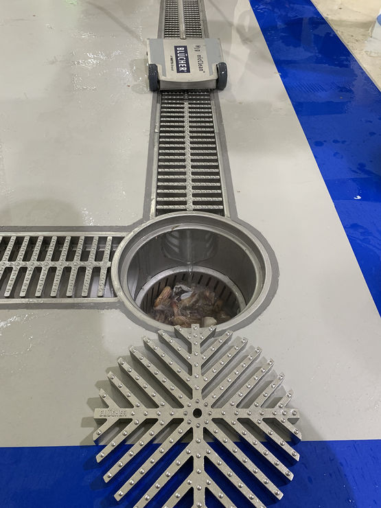 Caniveaux et siphons pour poissonnerie | BLÜCHER®  - produit présenté par BLÜCHER