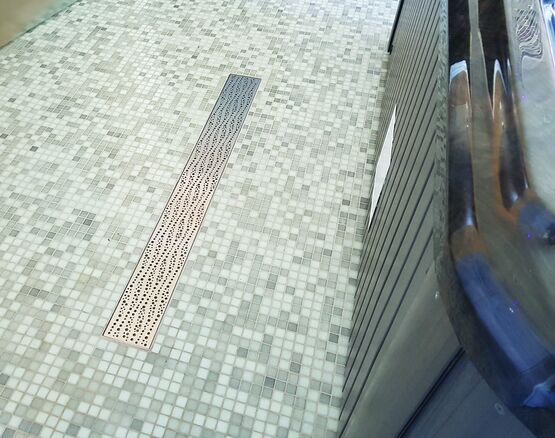 Caniveaux et siphons pour sanitaire et douches collectives ou individuelles | BLÜCHER® - BLÜCHER