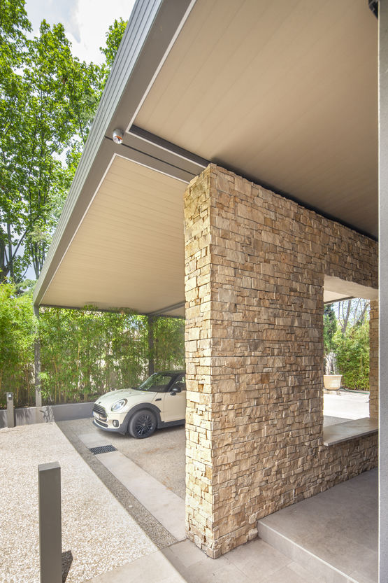 Carport aluminium pour automobile | WALLIS&amp;PARK - Série 414 - produit présenté par PROFILS SYSTÈMES