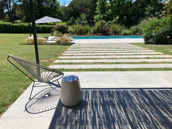 Carrelages contemporains en béton - grands formats | ROUVIÈRE COLLECTION