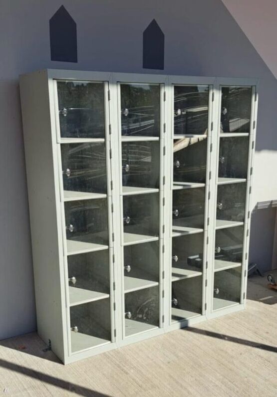 Casier porte transparente avec système anti-dégondable | HAKKEN MOBILITY  - HAKKEN MOBILITY