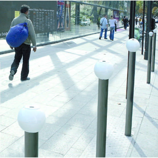 Cendrier urbain adaptable sur potelets anti-stationnement | La Boule amego