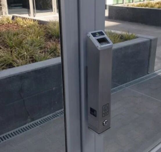  Cendrier urbain mural en aluminium | Portsea Eco - Cendrier