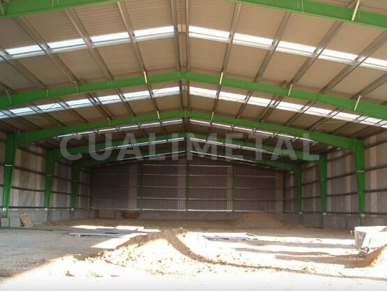  Centres sportifs et salles omnisports en métal | CUALIMETAL - Terrains couverts