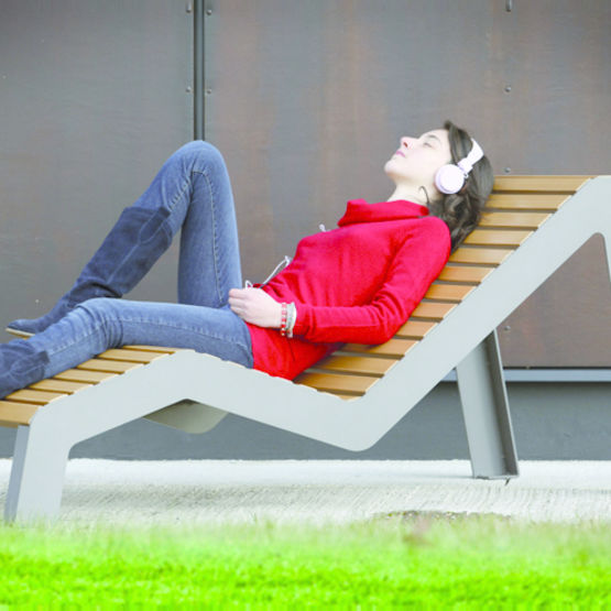 Chaise longue lattée en bois composite | Serena Chaise longue Ecoteck