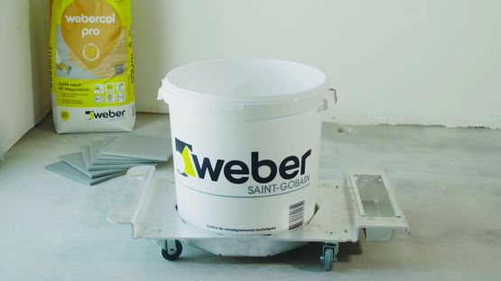  Chariot de transport des seaux de colle en ras de sol | Weber Porte-seau - WEBER