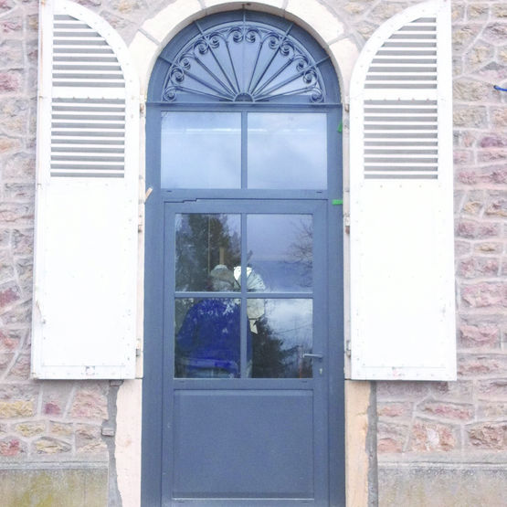 Fabricant N°1 de la porte cintrée en aluminium