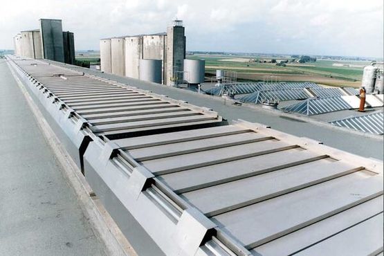  Châssis de ventilation naturelle et de désenfumage pour l&#039;industrie | Labyrinthe - KINGSPAN LIGHT + AIR