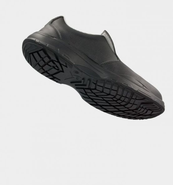 Chaussures de sécurité cuisine en microfibre noir ou blanc taille de 35 à 48 | Brice S2 SRC - produit présenté par WORKHAPPY