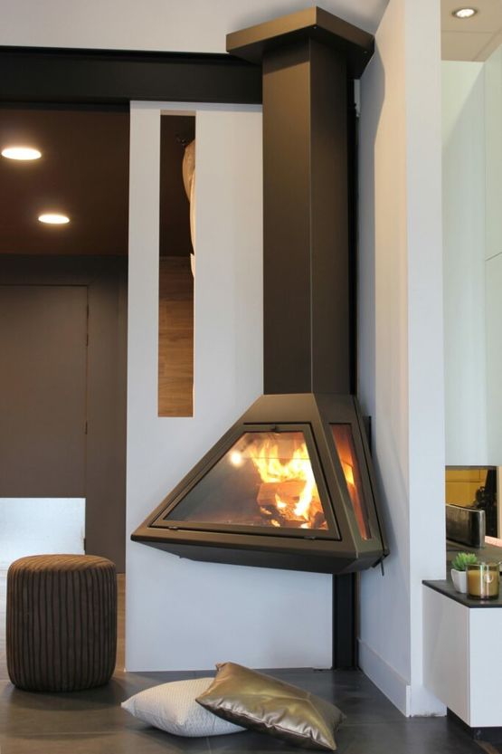  Cheminée d’angle suspendue à foyer fermé | Ibiza  - Cheminées