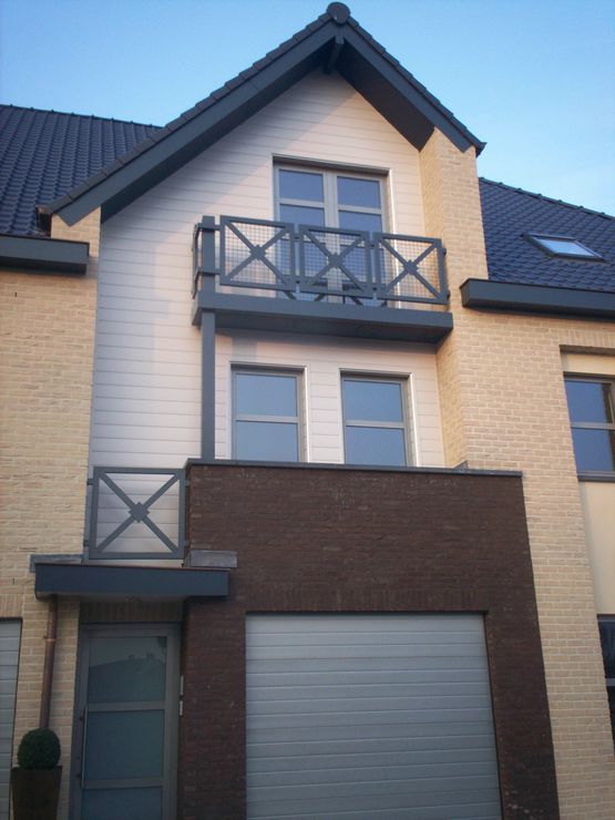 Clins en PVC isolants pour bardage | DECEUNINCK  - produit présenté par DECEUNINCK