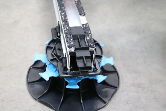  Clip de fixation PROFILDECK® pour profilés de finition clipsables - JOUPLAST