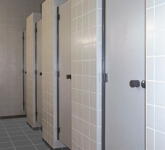  Cloisons sanitaires Porte en niche en stratifié compact 13mm - SOCIÉTÉ SCHWEYER