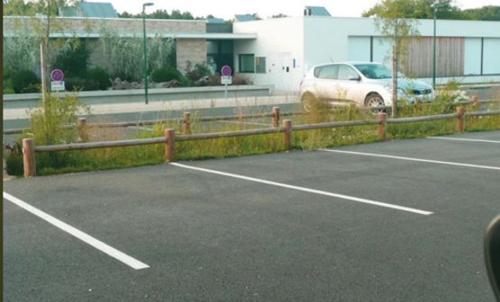 Clôture haute en bois Charente - produit présenté par NORMEQUIP