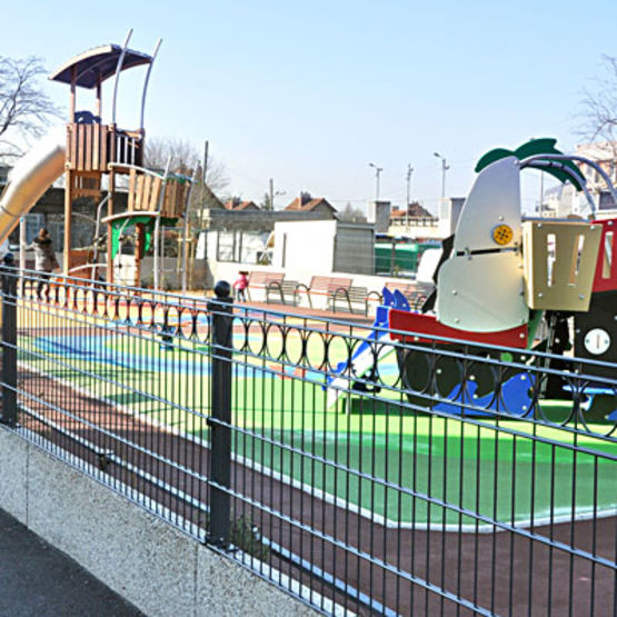  Clôture treillis décorative pour aires de jeux | Romandy - NORMACLO