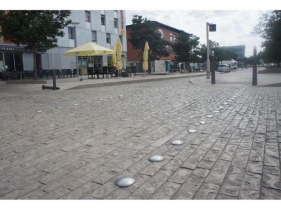  Clou de voirie inox lisse (Vendu par x 50) - Dalles podotactiles et autres accessoires PMR