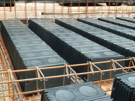  Coffrage perdu pour dalles allégées monodirectionnelles en béton armé | U-Bahn® Beton - Coffrages perdus (carton, biodégradable, etc.)