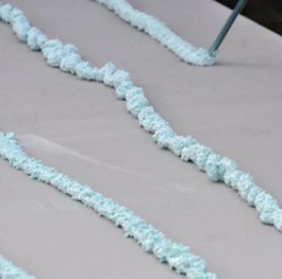 Colle universelle pour membrane d&#039;étanchéité et isolant | RENOLIT DUALFIX - produit présenté par RENOLIT ALKORPLAN TOITURE PRODUITS