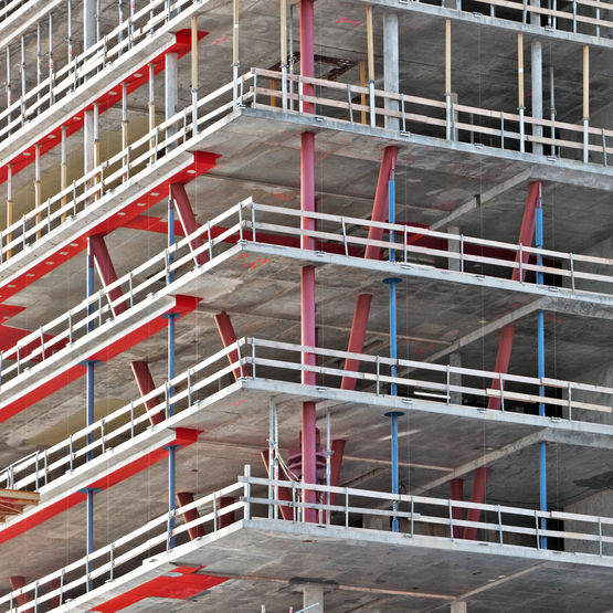  Colonne en acier à remplissage béton jusqu’à 8 mètres de hauteur | Geilinger Stütze - SPANNVERBUND LUXEMBOURG SA