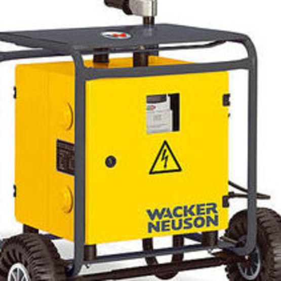 Convertisseur de fréquence stationnaire en vente ou en location | Modèles FUE 42 V - produit présenté par AURAMA