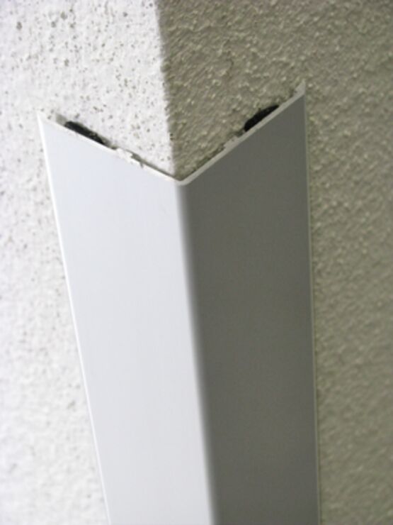 Cornières métalliques | ROMUS  - produit présenté par ROMUS